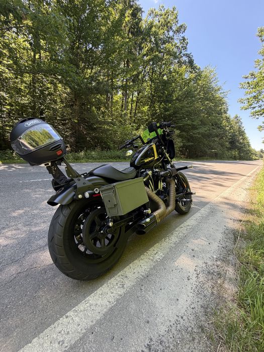 Harley-Davidson (Sportster) iron 883N/1200 Custom