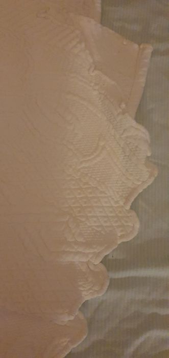 Colcha cm nova tons branca e azul