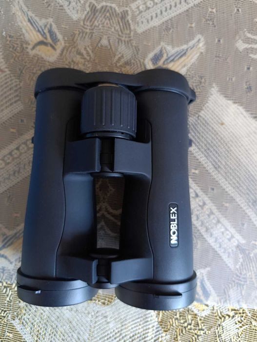 Бинокль Noblex NF 10x42