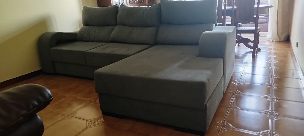 Sofa cama mais 4 bancos