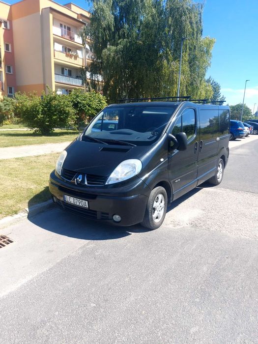 Renault Trafic 2.0 diesel 6 biegów 2013 rok
