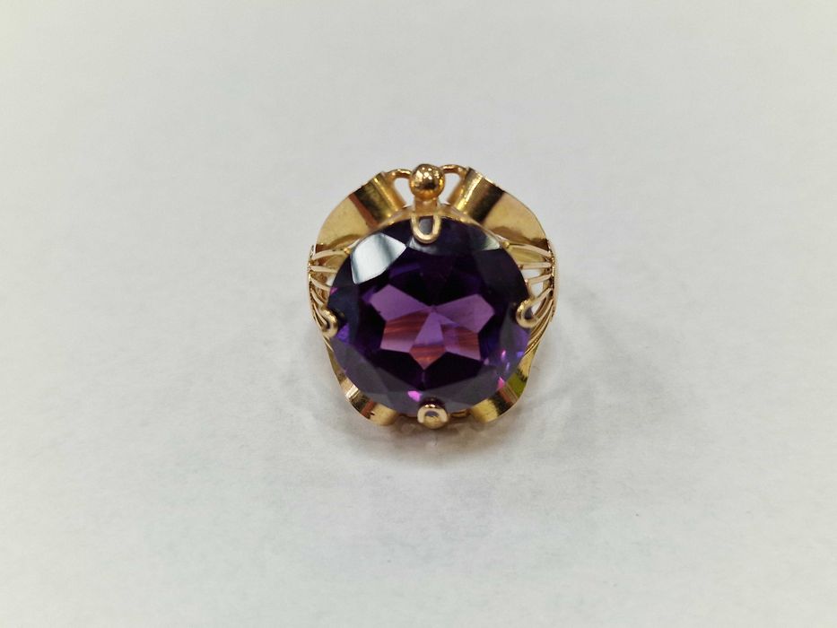 Złoty pierścionek/ ~~ 750/ 8.39 gram/ R23/ Aleksandryt/ praca ręczna