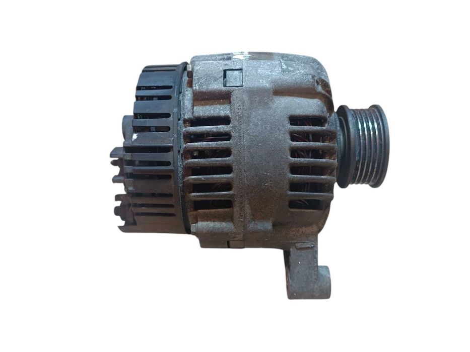 Alternator A4 A6 Superb Scirocco Passat Eos 1.8 2.0 2.4 2.8