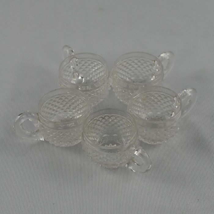 Conjunto de 5 pequenas canecas de Ponche em Cristal