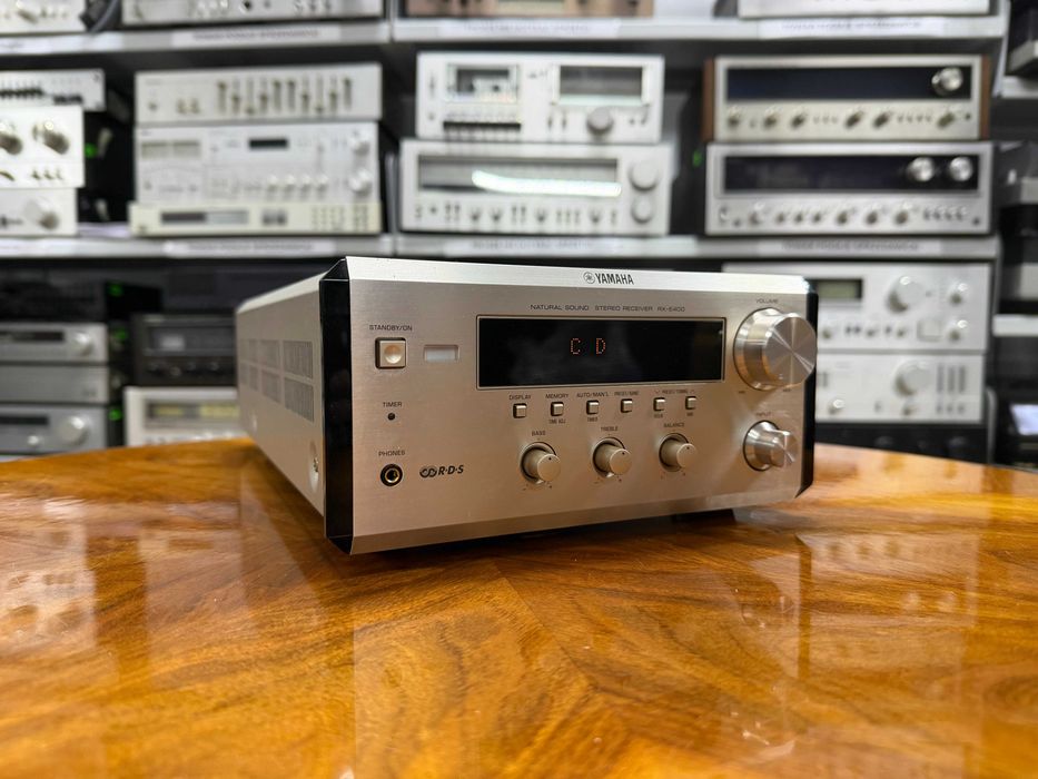 Wieża Yamaha RX-E400 mini amplituner, Audio Room