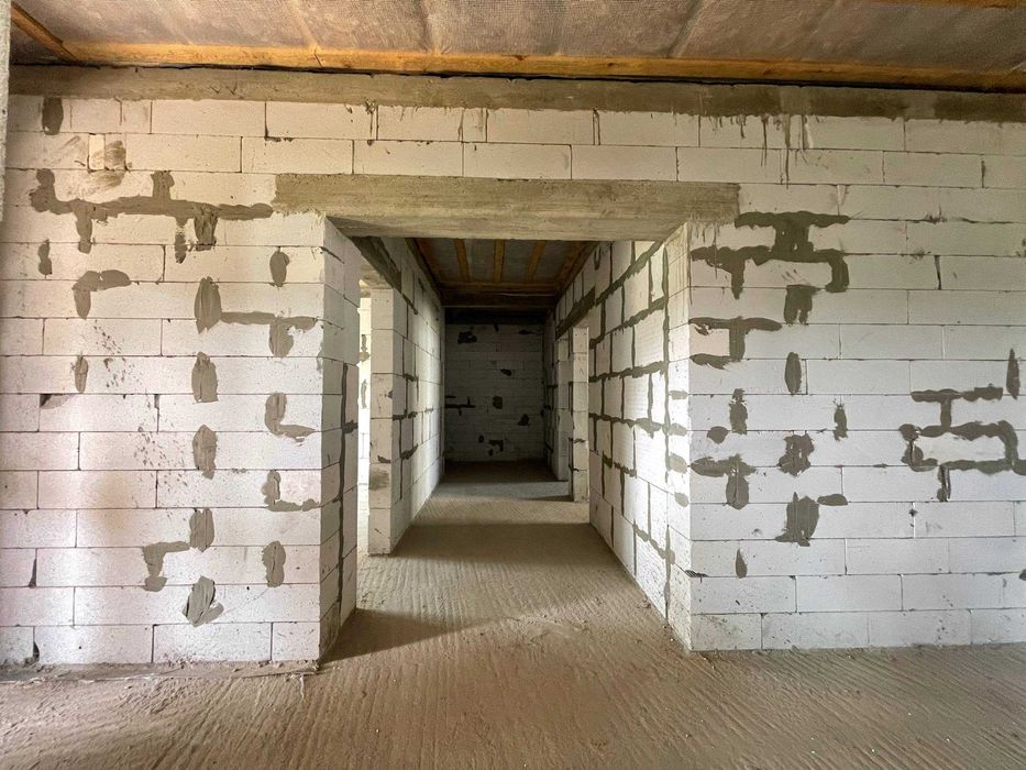 Продам капитальный одноэтажный дом в ПГТ Таирова площадь  150 м