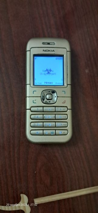 !Продам мобильный телефон Nokia 6030