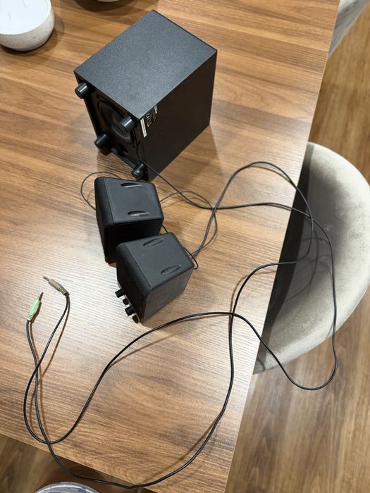Colunas de som para PC computador Qilive com subwoofer