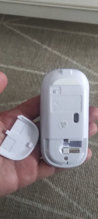 Rato wireless com bateria recarregável e cabo