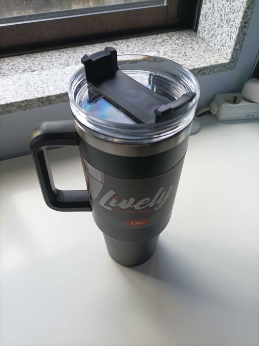 Garrafa / Copo Aço Inox de 1,2L , com dupla camada