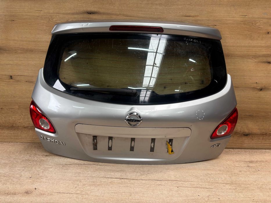 klapa bagażnika nissan qashqai kolor kyo