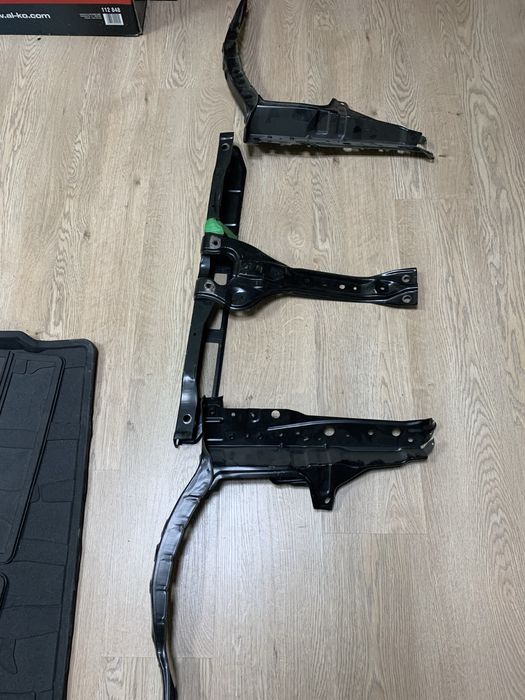 Панель телевизор Субару  Форестер 2013-2018