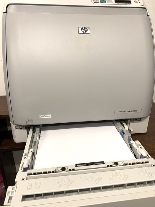 Кольоровий лазерний прінтер з малим пробігом HP LaserJet 1600