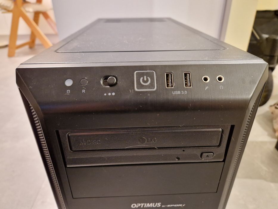 Komputer Intel Core i5, 8 GB RAM