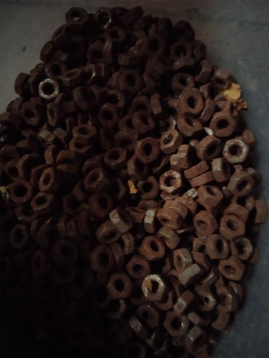 Продам гайки на 8 и на 10 СССР.