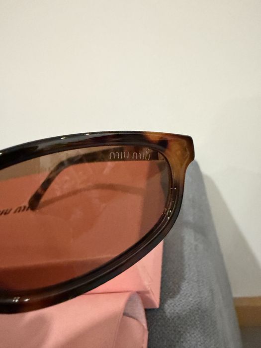 Óculos de sol Miu Miu