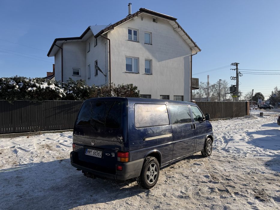 Volkswagen Transporter T4 2.5 TDI 102KM Long 2001rok