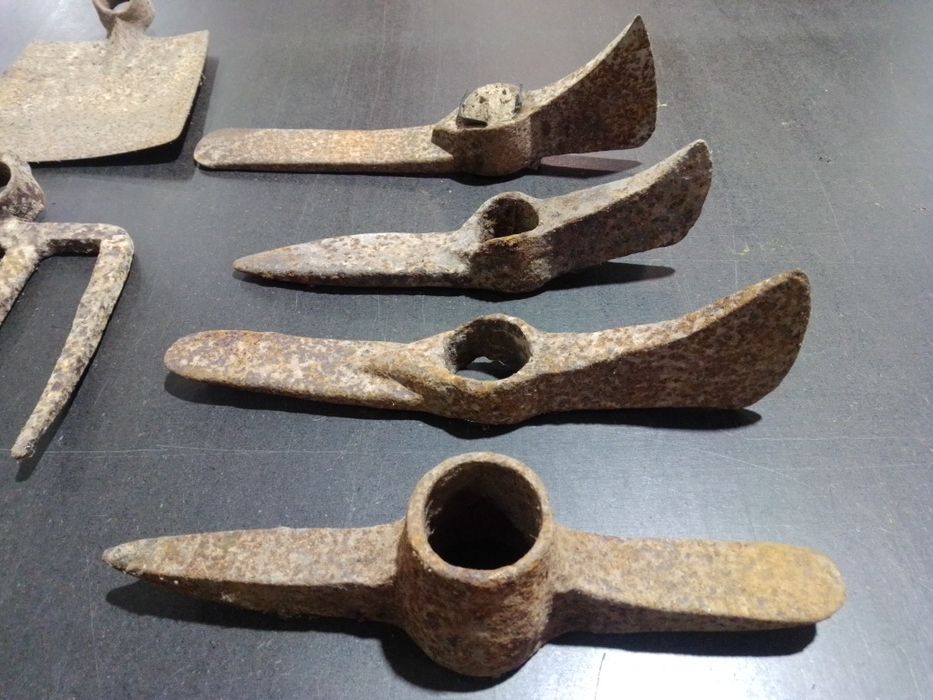 Ferramentas muito antigas