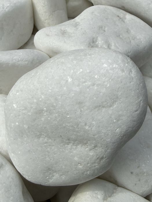 Kamien ozdobny otoczak bialy Thassos  frakcja 4-6