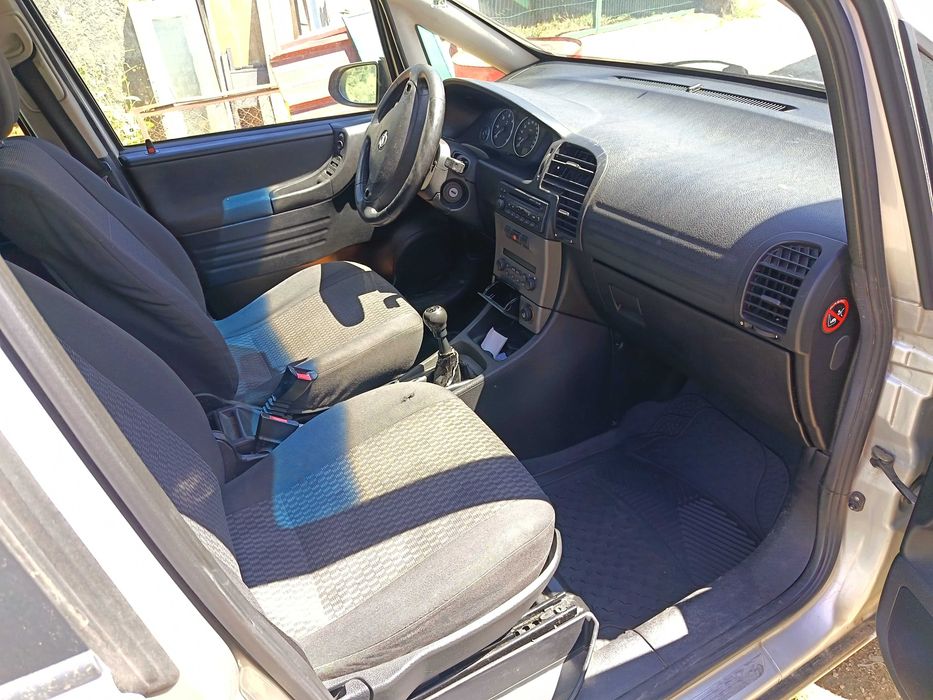 Opel Zafira A motor 2.2  125 CV  avariado