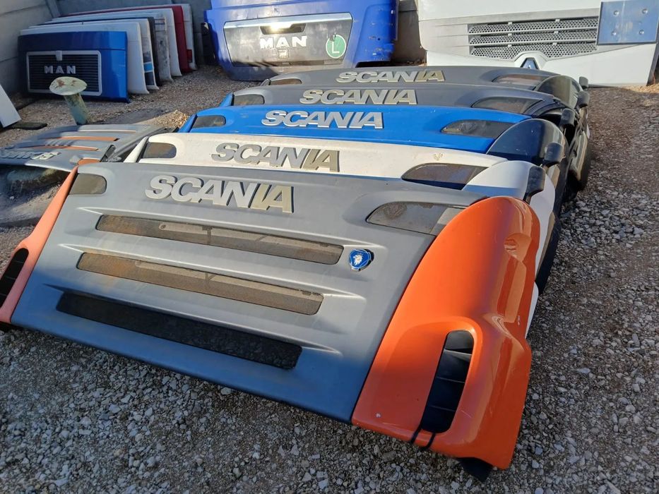 MASKA ATRAPA GRILL STELAŻ SCANIA R P G NGS
