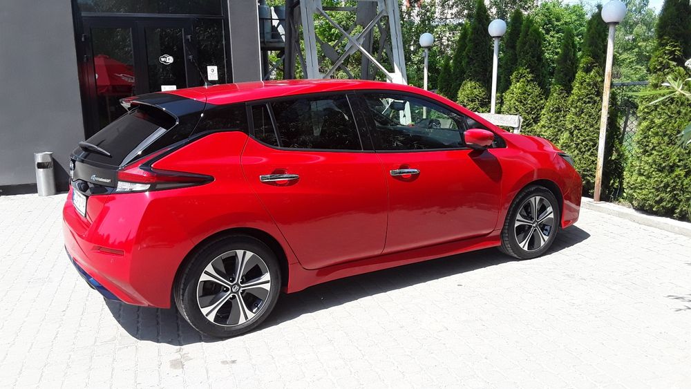 Nissan leaf 40кВт  2021