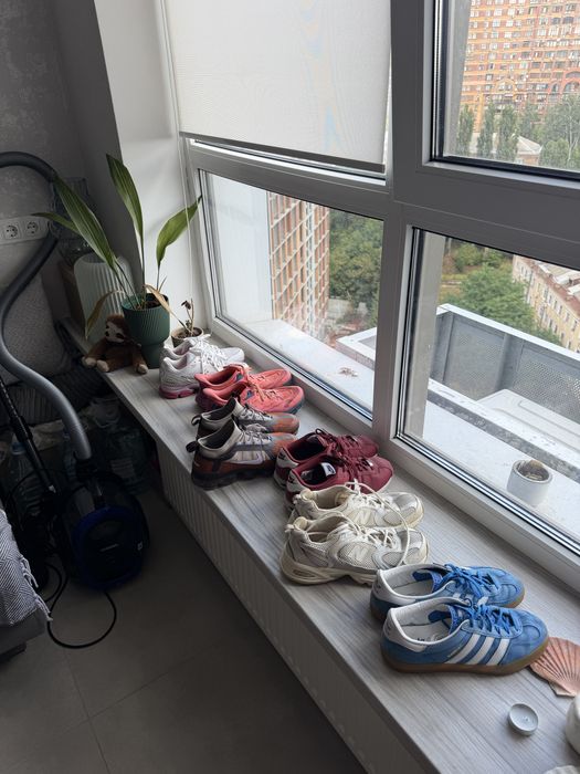 Кросівки HOKA Adidas nike new balance