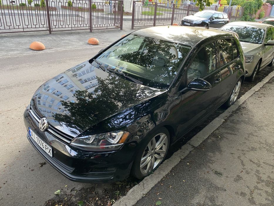 Авто Volksvagen Golf VII