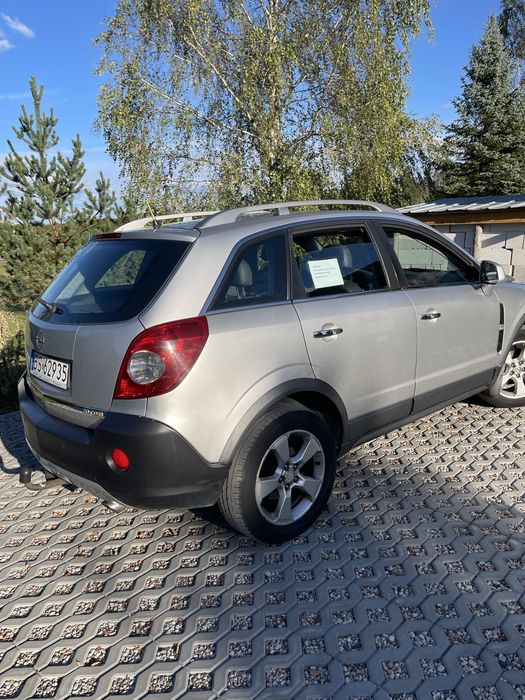 Samochód SUV Opel Antara