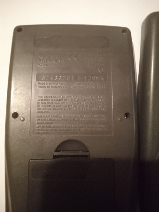 Calculadora científica Texas instrument T1  83