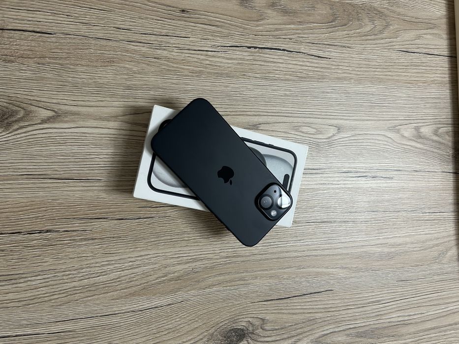 Iphone 15 128GB / 89% baterii
