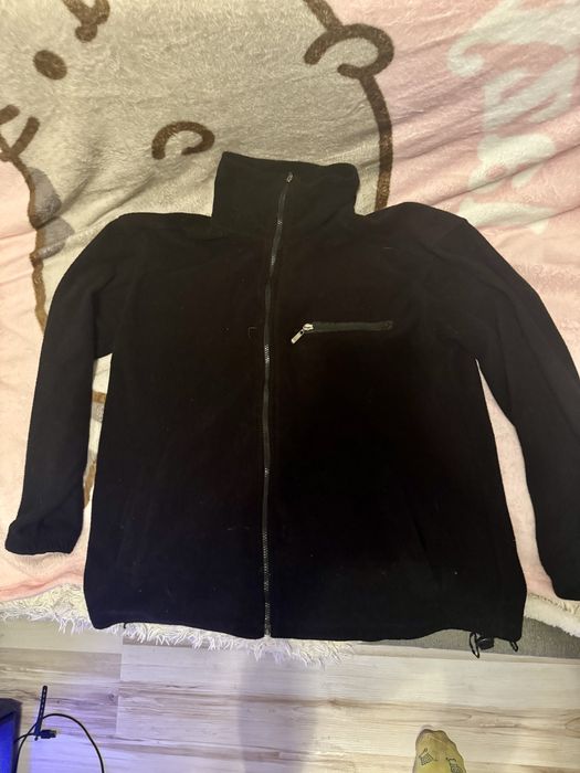 Bluza czarna zapinana