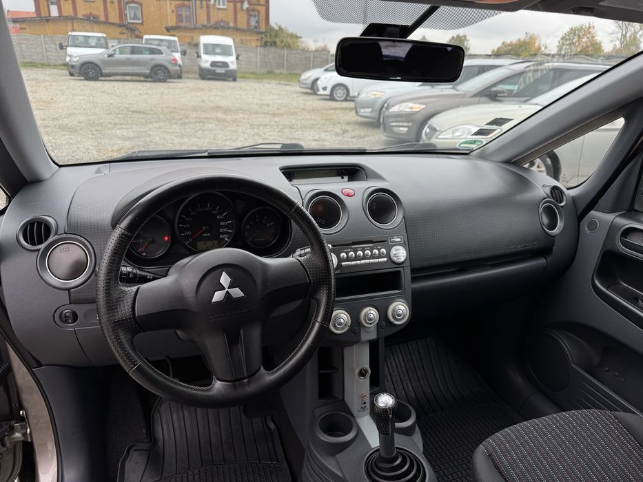 Mitsubishi Colt 2009 1.3 benzyna