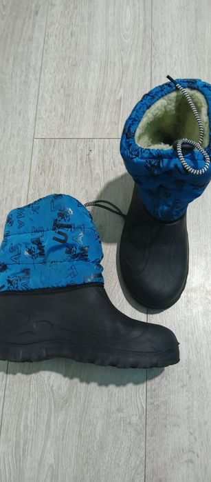 Дутіки дитячі ( піна)