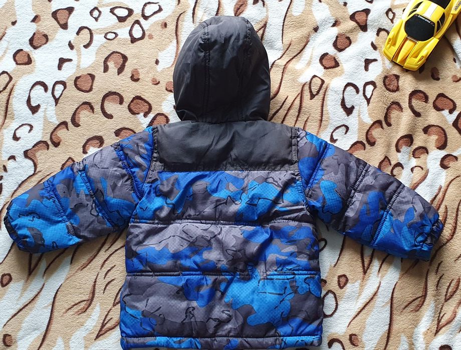 Куртка демісезонна 92-98 на 2-3 роки