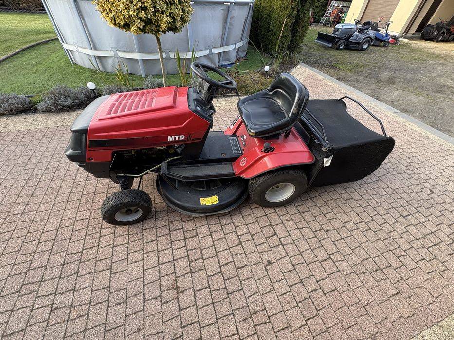 Traktorek z koszem MTD sinik 11,5hp
