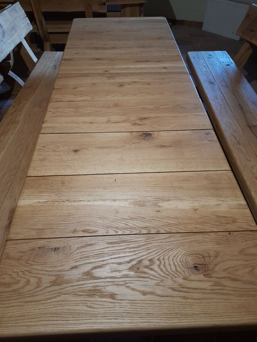 Продам стіл  дубовий з лавками