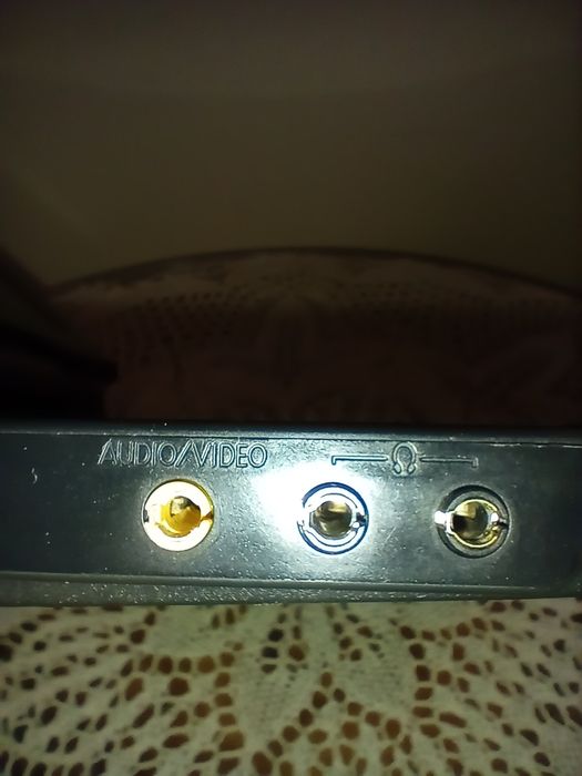 Panasonic DVD-LS83,екран 8'5",як новий