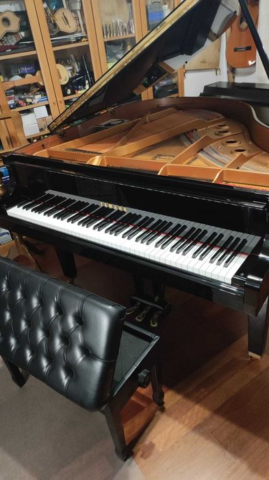 Piano de Cauda Yamaha Silent Japão
