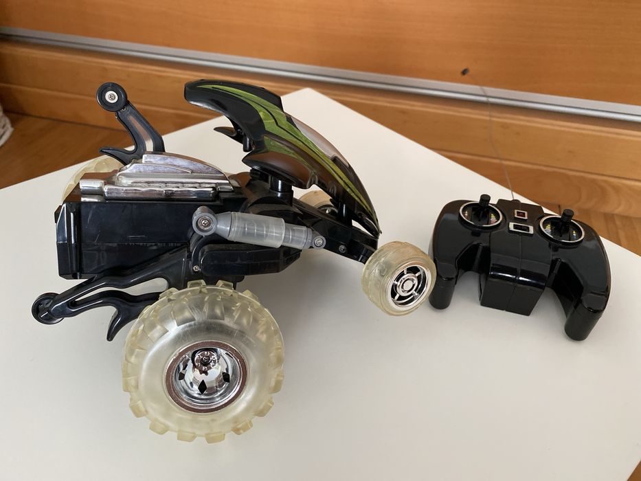 Vendo carro controle remoto.