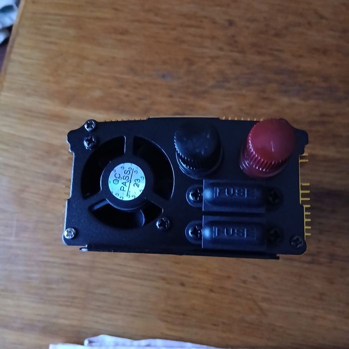 Інвертор 1200 ват