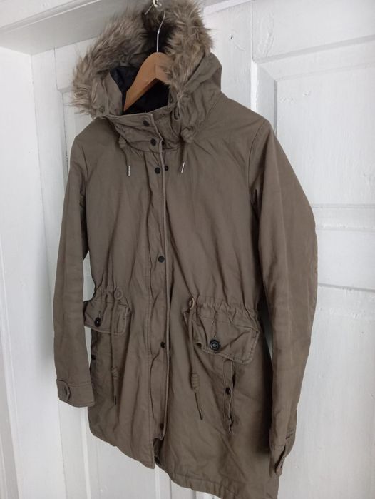kurtka damska zimowa parka marki Pull&Bear r. M-L