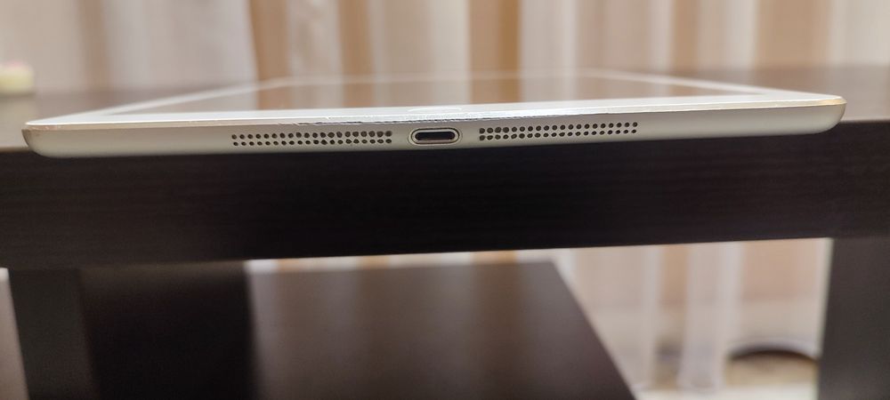 iPad Air 9.7” Планшет Apple