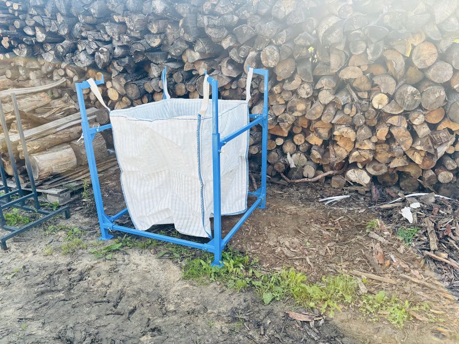Stojak na big bag worki drewno gruz zborze pakowanie materiałów sypkich
