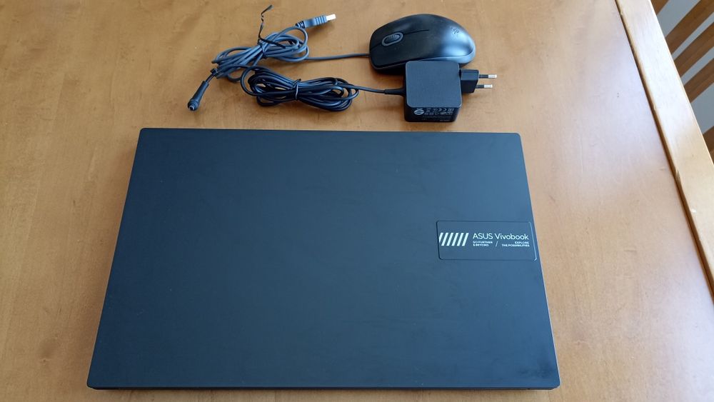Portátil Asus Vivobook 15 - Pouquíssimo Uso
