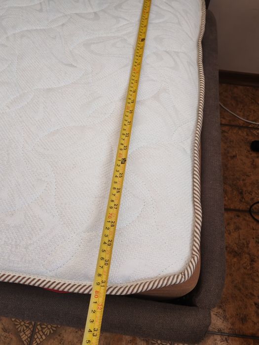 Ліжко з матрацом