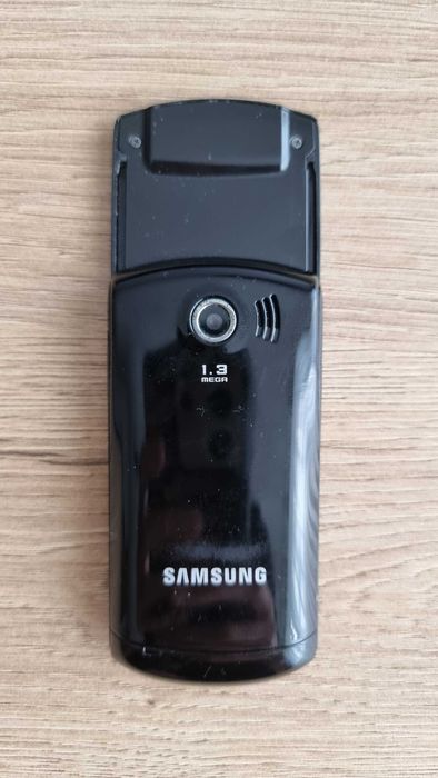 Samsung GT-E2550 Slider