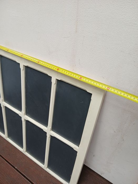 Płotek zabudowa drewniana.