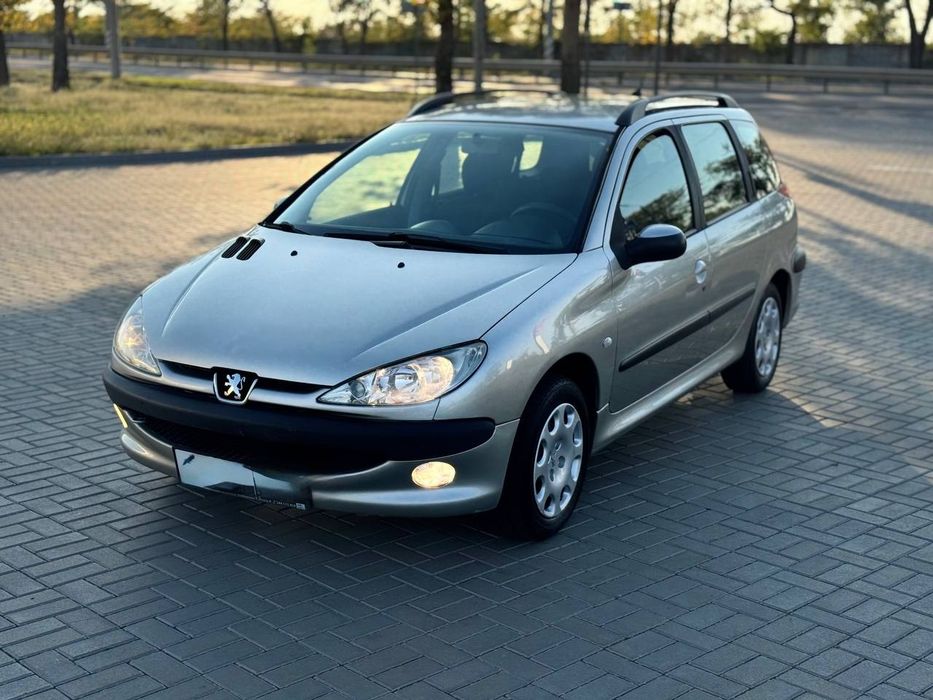 Пежо 206 SW  1.4 TDI . В живом состоянии.Не розтаможена .