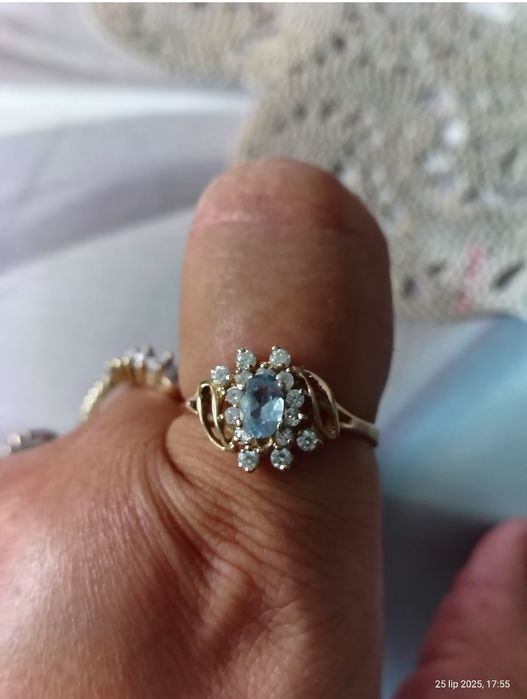 Piękny złoty pierścionek na prezent 585  3.51 g